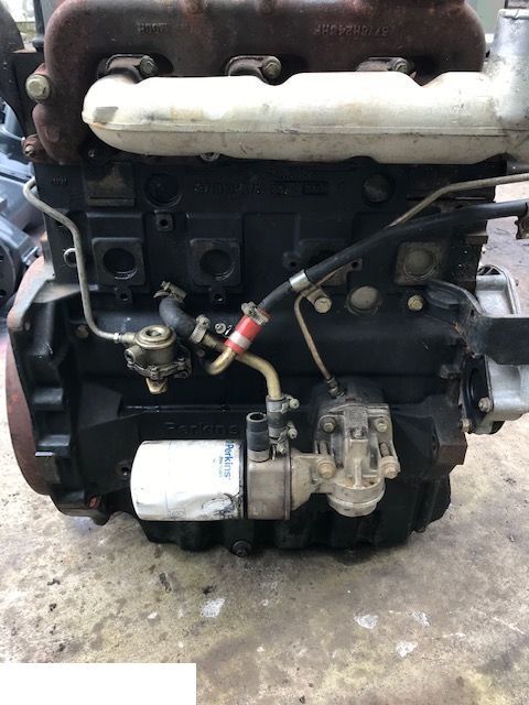 Perkins 1004.4 , Perkins AQ31424 - CZĘŚCI - Motor és alkatrészek - Mezőgazdasági gépek: 1 kép. Perkins 1004.4 , Perkins AQ31424 - CZĘŚCI - Motor és alkatrészek - Mezőgazdasági gépek: 1 kép.