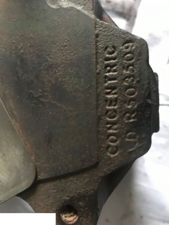 Pompa wody John Deere r503509 , pompa wody Claas arion ares Axion Re 523169, Re546918 - Hűtőfolyadék szivattyú - Mezőgazdasági gépek: 3 kép. Pompa wody John Deere r503509 , pompa wody Claas arion ares Axion Re 523169, Re546918 - Hűtőfolyadék szivattyú - Mezőgazdasági gépek: 3 kép.