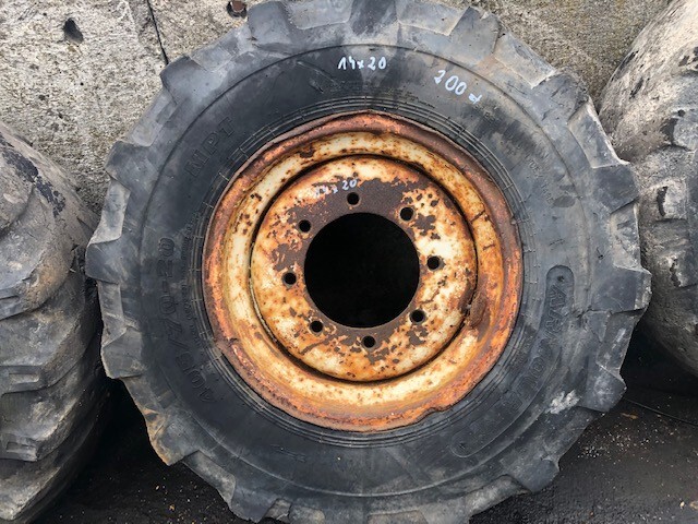 Sanderson , Matbro , Claas Ranger - Felgi 14x20 Koła Felga - Komplett kerék - Anyagmozgató gép: 3 kép. Sanderson , Matbro , Claas Ranger - Felgi 14x20 Koła Felga - Komplett kerék - Anyagmozgató gép: 3 kép.