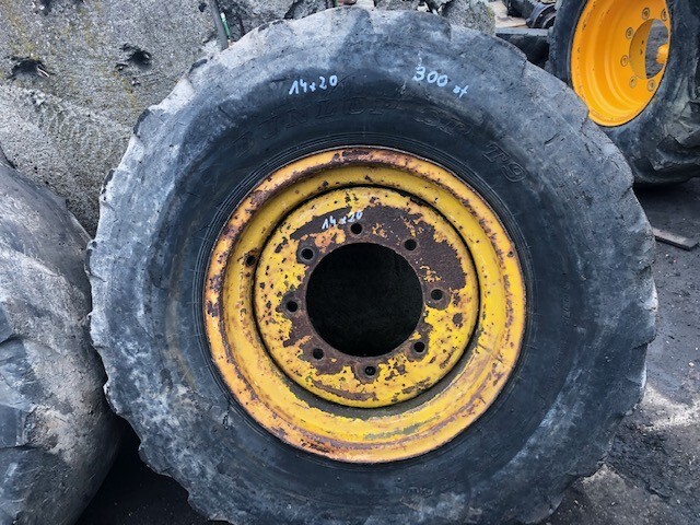 Sanderson , Matbro , Claas Ranger - Felgi 14x20 Koła Felga - Komplett kerék - Anyagmozgató gép: 4 kép. Sanderson , Matbro , Claas Ranger - Felgi 14x20 Koła Felga - Komplett kerék - Anyagmozgató gép: 4 kép.