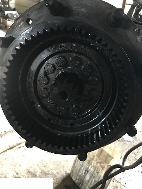 VALTRA 900 - Most Przedni - Első tengely - Mezőgazdasági gépek: 4 kép. VALTRA 900 - Most Przedni - Első tengely - Mezőgazdasági gépek: 4 kép.