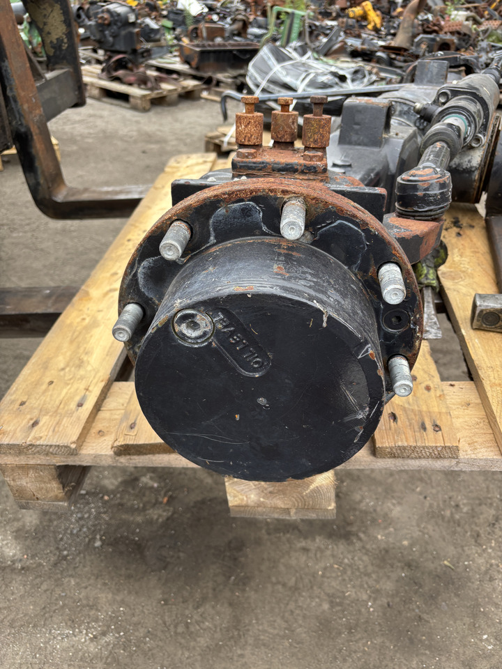 Valtra N92 - most przedni - zwolnica zwrotnica siłownik dyferencjał atak - Csonkállvány - Mezőgazdasági gépek: 1 kép. Valtra N92 - most przedni - zwolnica zwrotnica siłownik dyferencjał atak - Csonkállvány - Mezőgazdasági gépek: 1 kép.