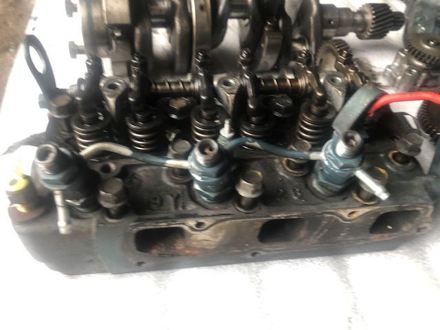 Wtryskiwacze - Wtryski Kubota D662 - Befecskendező szelep - Mezőgazdasági gépek: 1 kép. Wtryskiwacze - Wtryski Kubota D662 - Befecskendező szelep - Mezőgazdasági gépek: 1 kép.