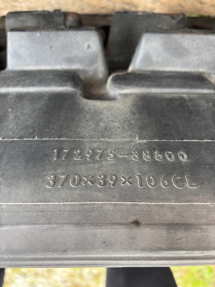 YANMA VIO30 VIO 30 Seria 9I8 Gąsienica Gumowa 172975-38600 370x39x106 - Lánctalp - Építőipari gépek: 2 kép. YANMA VIO30 VIO 30 Seria 9I8 Gąsienica Gumowa 172975-38600 370x39x106 - Lánctalp - Építőipari gépek: 2 kép.