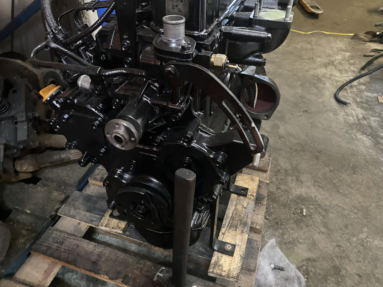 Yanmar 3TNV88 - silnik kompletny - Motor - Építőipari gépek: 4 kép. Yanmar 3TNV88 - silnik kompletny - Motor - Építőipari gépek: 4 kép.