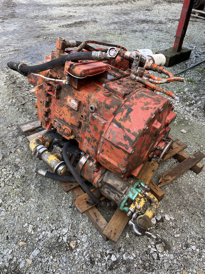 ZF 4PW45H1 ZETTELMEYER ZL4001 VOLVO - skrzynia biegów - Sebességváltó - Mezőgazdasági gépek: 2 kép. ZF 4PW45H1 ZETTELMEYER ZL4001 VOLVO - skrzynia biegów - Sebességváltó - Mezőgazdasági gépek: 2 kép.