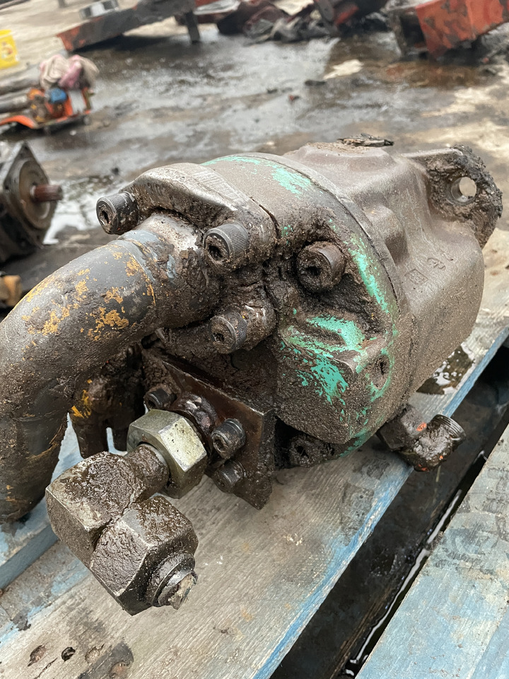 ZF 4PW45H1 Zettelmayer Volvo - skrzynia biegów - pompa hydrauliczna - Hidraulikus szivattyú - Mezőgazdasági gépek: 5 kép. ZF 4PW45H1 Zettelmayer Volvo - skrzynia biegów - pompa hydrauliczna - Hidraulikus szivattyú - Mezőgazdasági gépek: 5 kép.