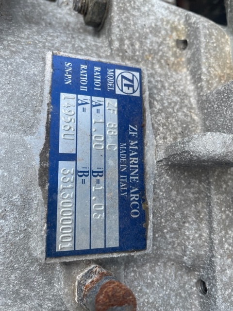 ZF MARINE ARCO transmission ZF 88 C - Erőátvitel: 2 kép. ZF MARINE ARCO transmission ZF 88 C - Erőátvitel: 2 kép.