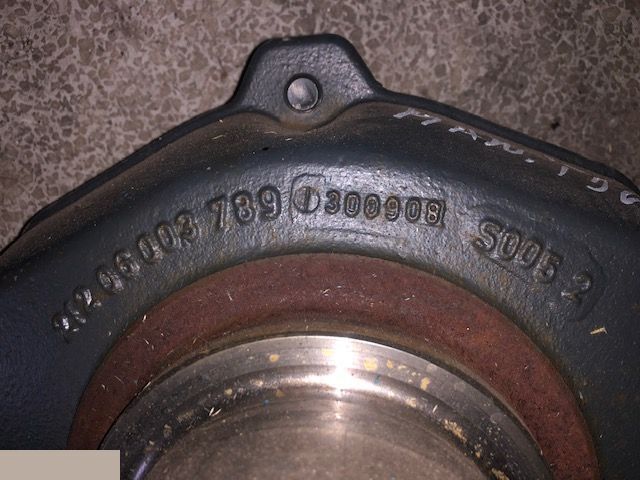 Zwrotnica Manitou Spicer - Csonkállvány - Mezőgazdasági gépek: 1 kép. Zwrotnica Manitou Spicer - Csonkállvány - Mezőgazdasági gépek: 1 kép.