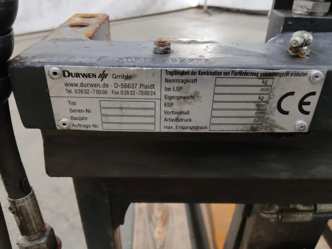Durwen RZV25S - Adapterek - Anyagmozgató gép: 2 kép. Durwen RZV25S - Adapterek - Anyagmozgató gép: 2 kép.