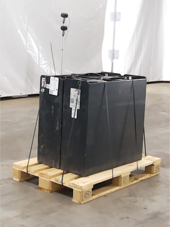 Battery Package - 2 Pcs. - Akkumulátor - Anyagmozgató gép: 3 kép. Battery Package - 2 Pcs. - Akkumulátor - Anyagmozgató gép: 3 kép.
