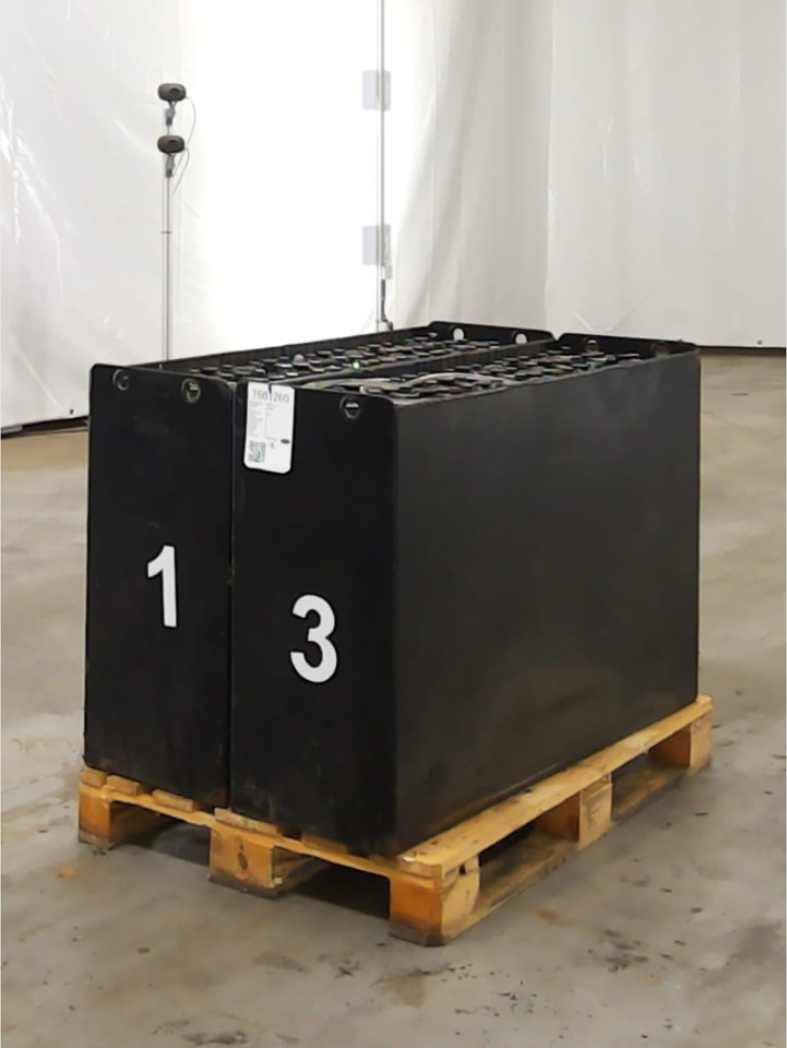 Battery Package - 2 Pcs. - Akkumulátor - Anyagmozgató gép: 3 kép. Battery Package - 2 Pcs. - Akkumulátor - Anyagmozgató gép: 3 kép.