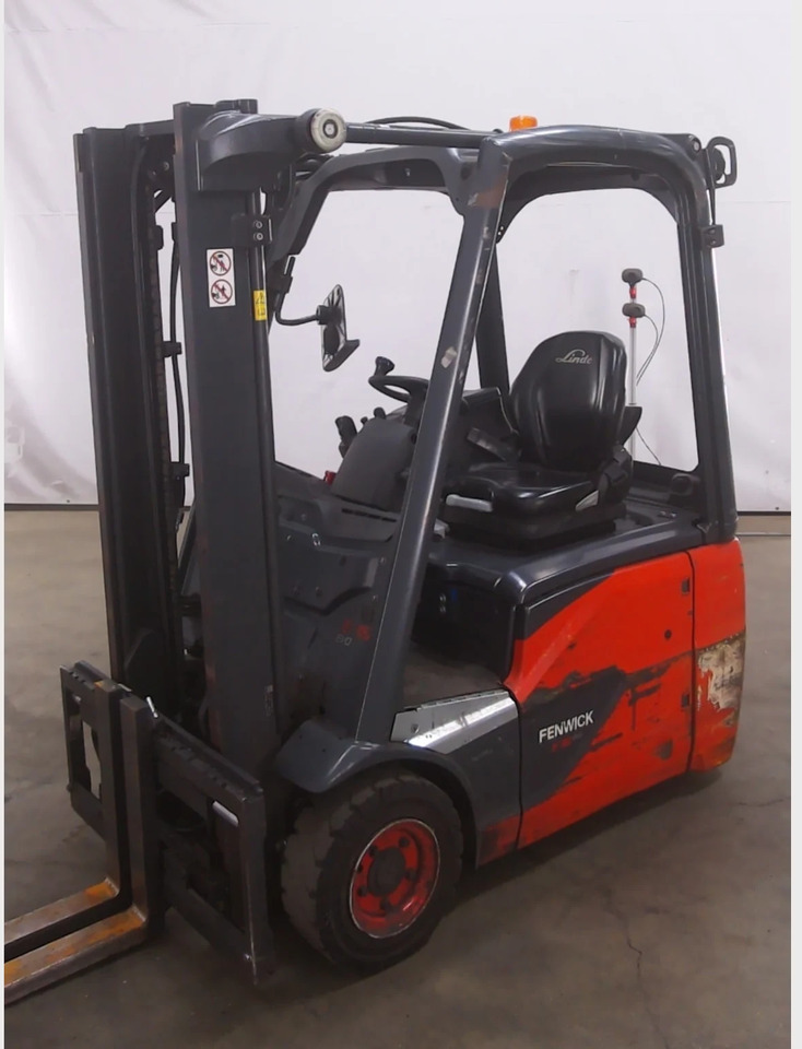 Linde E16C-02 - Elektromos targonca: 1 kép. Linde E16C-02 - Elektromos targonca: 1 kép.