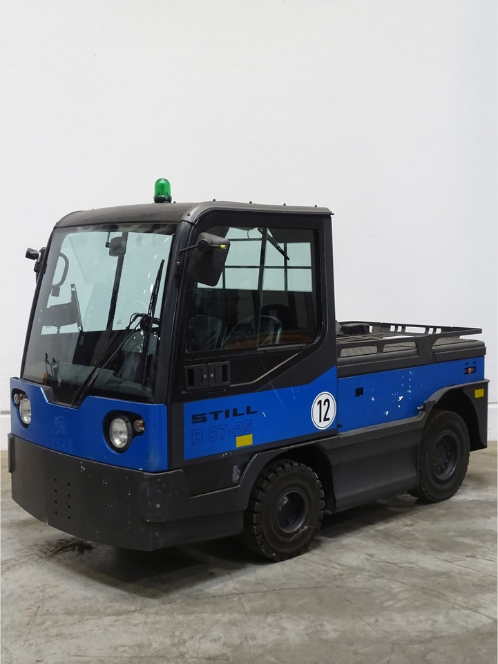 Linde P250 - Elektromos vontató: 1 kép. Linde P250 - Elektromos vontató: 1 kép.