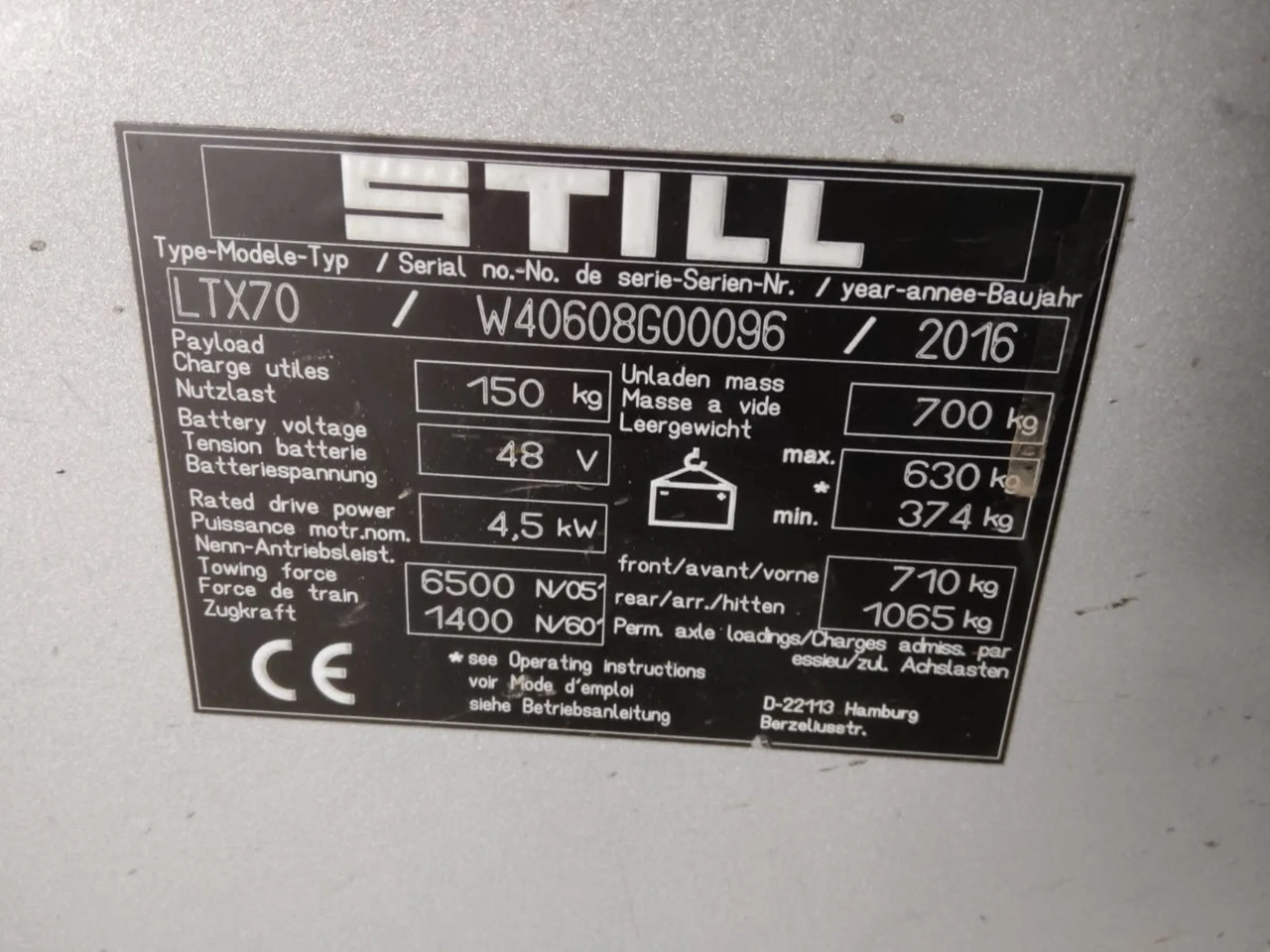 STILL LTX70 - Elektromos vontató: 2 kép. STILL LTX70 - Elektromos vontató: 2 kép.