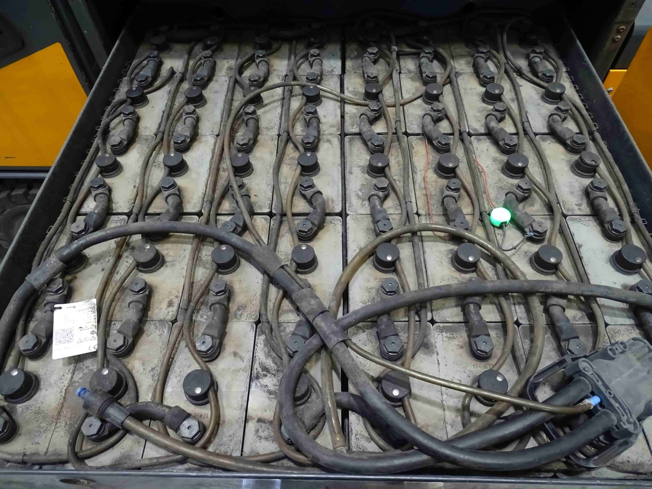 STILL R07-25 - Elektromos vontató: 5 kép. STILL R07-25 - Elektromos vontató: 5 kép.