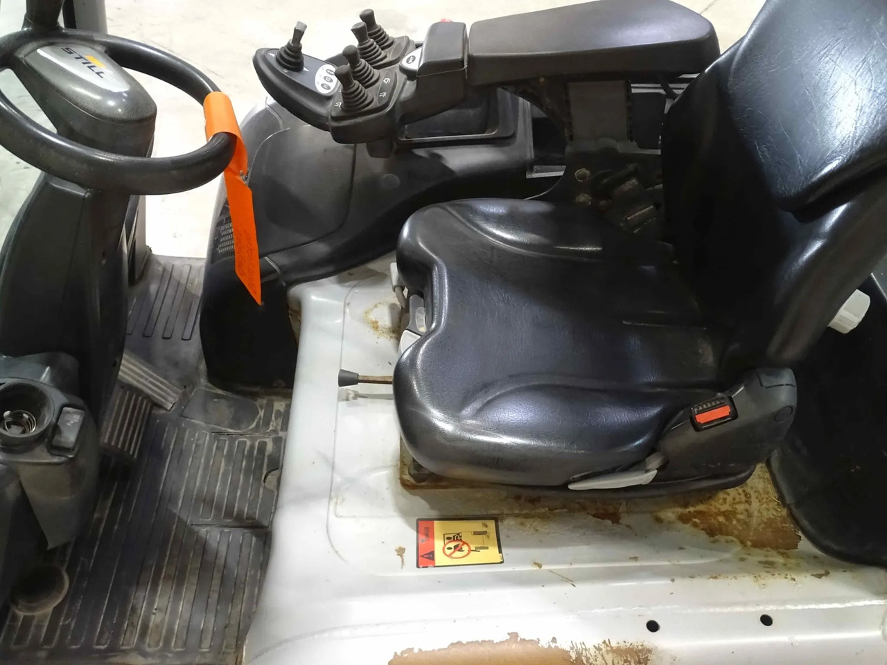 STILL RX20-20P - Elektromos targonca: 3 kép. STILL RX20-20P - Elektromos targonca: 3 kép.