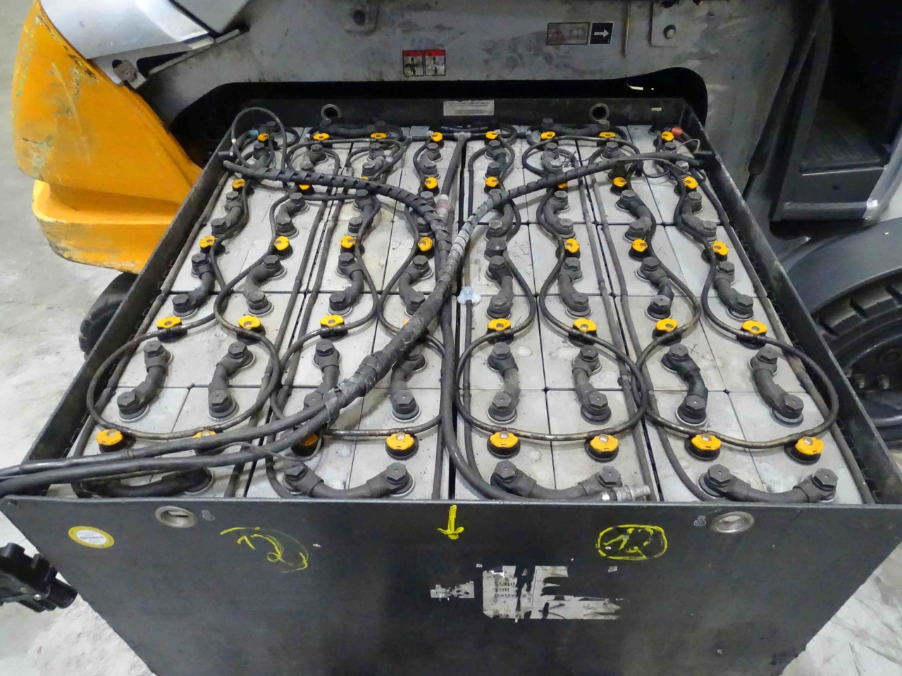 STILL RX60-50 - Elektromos targonca: 5 kép. STILL RX60-50 - Elektromos targonca: 5 kép.