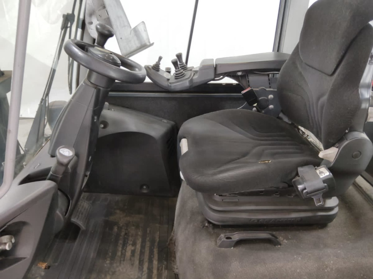 STILL RX70-50/600 - Dízel targonca: 4 kép. STILL RX70-50/600 - Dízel targonca: 4 kép.