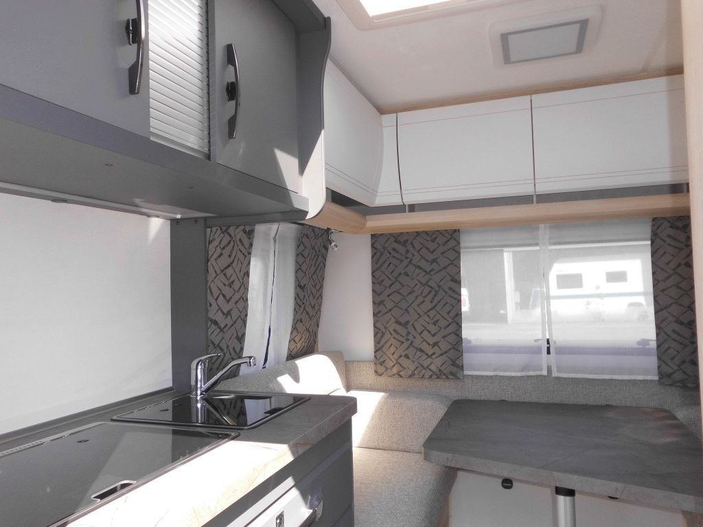 Hobby De Luxe 400 SFe 2025 1500kg. Hobby De Luxe 400 SFe Lagerabverkauf! - Lakókocsi: 1 kép. Hobby De Luxe 400 SFe 2025 1500kg. Hobby De Luxe 400 SFe Lagerabverkauf! - Lakókocsi: 1 kép.