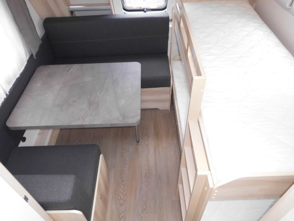 Lakókocsi Hobby De Luxe 515 UHK 2025 PICO Hubbett+K.Betten: 13 kép.