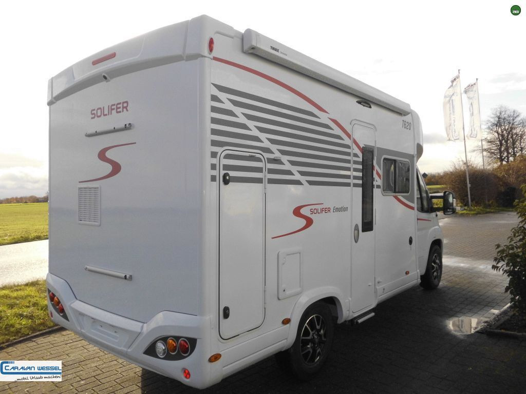 Solifer Emotion 620 DB Premium 2024 mit Hubbett - Félintegrált lakóautó: 4 kép. Solifer Emotion 620 DB Premium 2024 mit Hubbett - Félintegrált lakóautó: 4 kép.