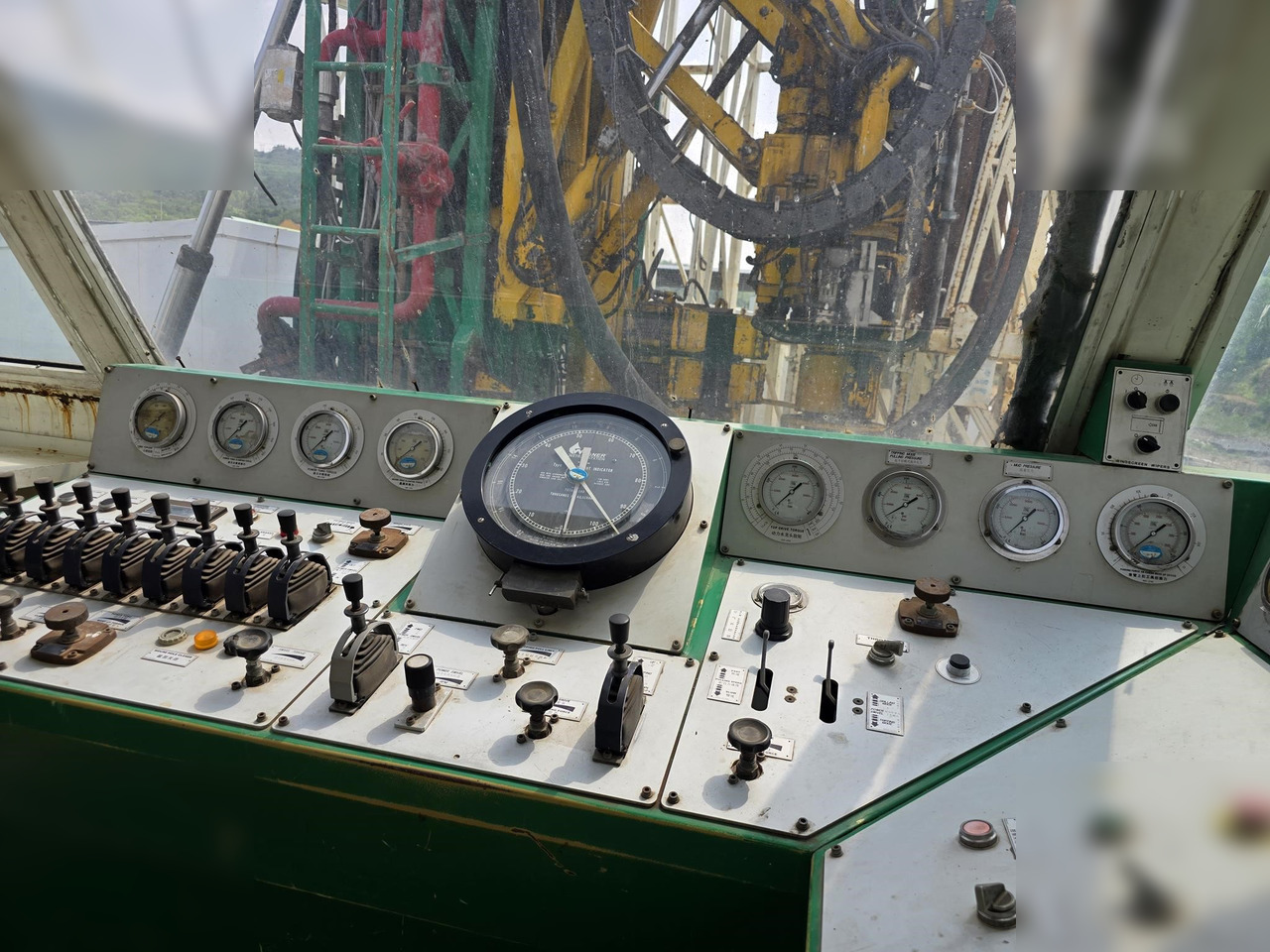 2011 DRILLMEC G75 - Fúrógép: 4 kép. 2011 DRILLMEC G75 - Fúrógép: 4 kép.