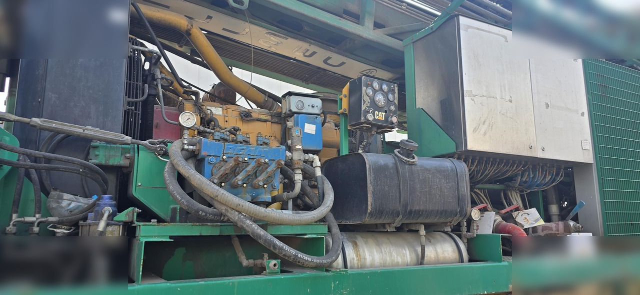 2011 DRILLMEC G75 - Fúrógép: 2 kép. 2011 DRILLMEC G75 - Fúrógép: 2 kép.