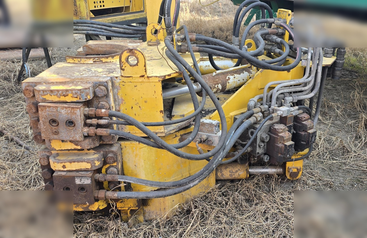 2011 DRILLMEC G75 - Fúrógép: 3 kép. 2011 DRILLMEC G75 - Fúrógép: 3 kép.