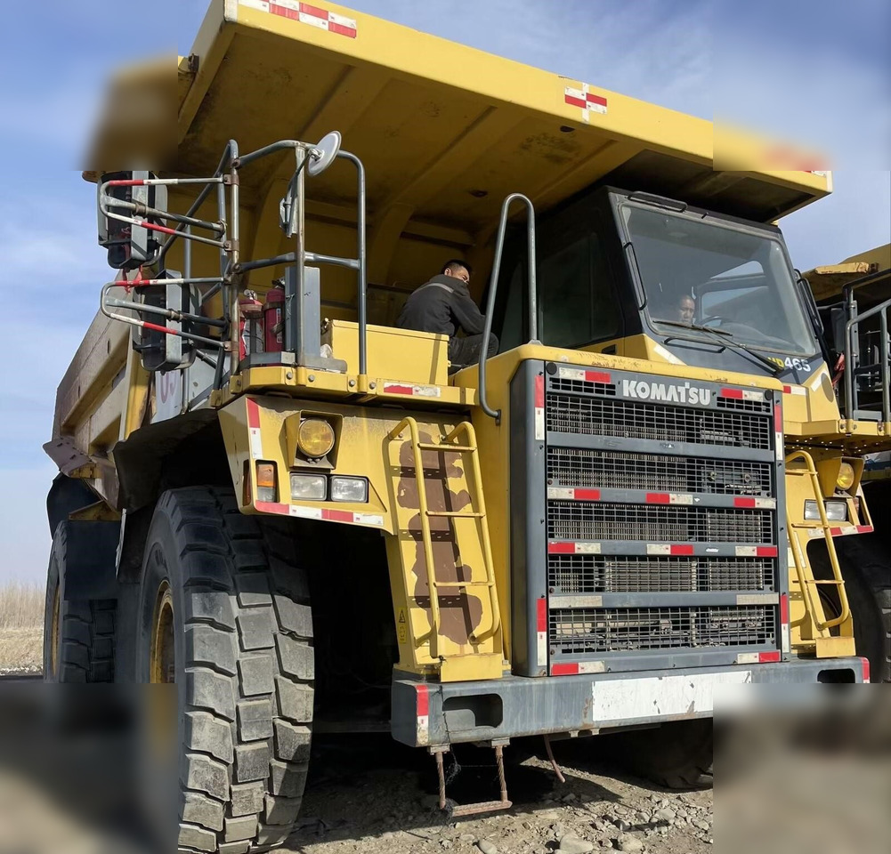 2011 KOMATSU HD465-7 - Bánya teherautó: 1 kép. 2011 KOMATSU HD465-7 - Bánya teherautó: 1 kép.