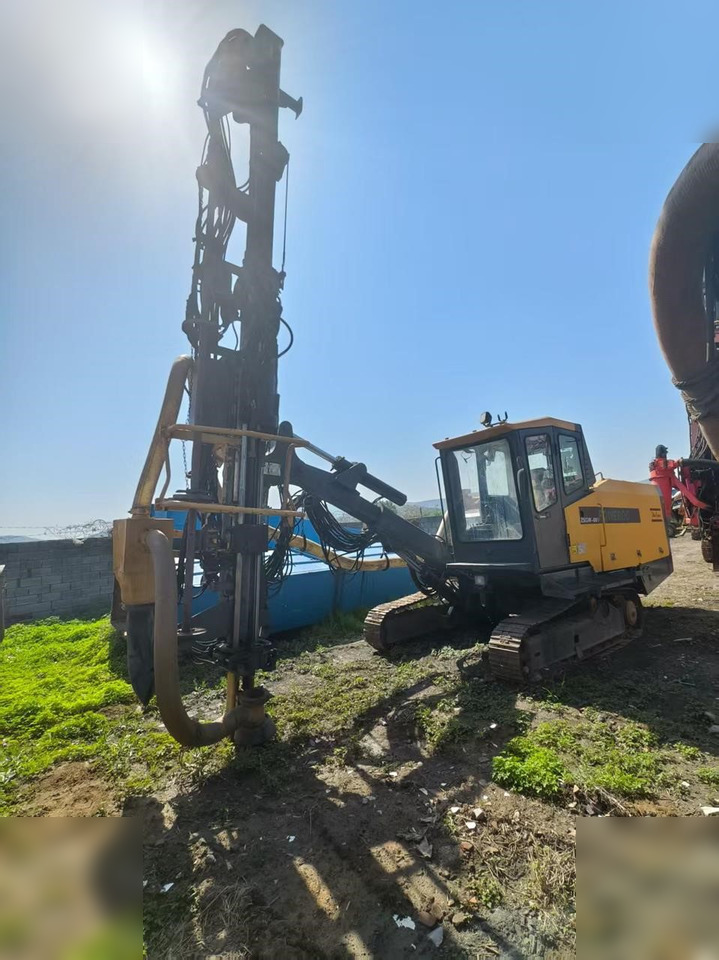 2012 ATLAS COPCO T35 - Fúrógép: 2 kép. 2012 ATLAS COPCO T35 - Fúrógép: 2 kép.