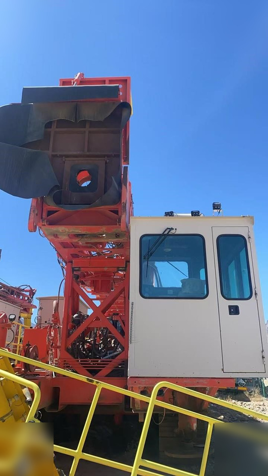 2016 SANDVIK D75KS - Fúrógép: 5 kép. 2016 SANDVIK D75KS - Fúrógép: 5 kép.