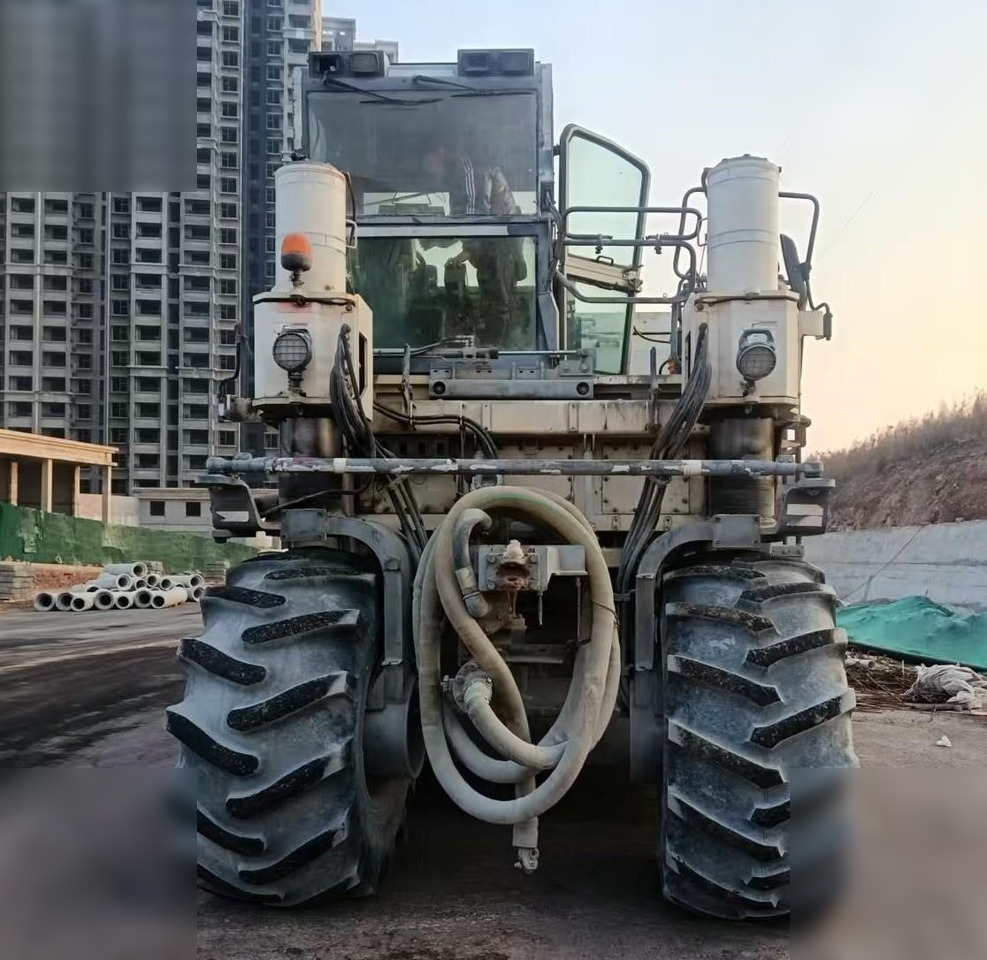 2016 WIRTGEN WR2500S - Talajstabilizáló: 4 kép. 2016 WIRTGEN WR2500S - Talajstabilizáló: 4 kép.