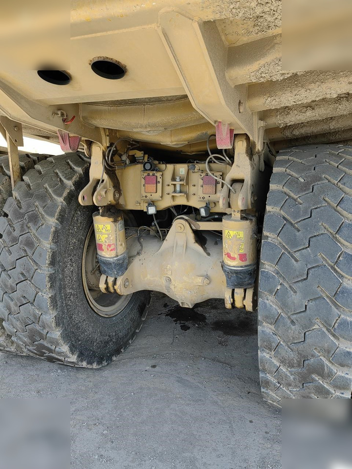2018 CATERPILLAR 777E - Bánya teherautó: 5 kép. 2018 CATERPILLAR 777E - Bánya teherautó: 5 kép.