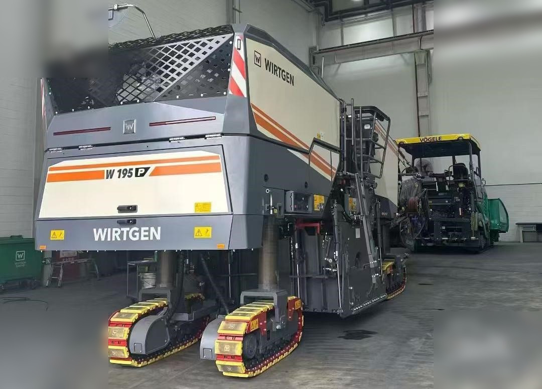 2025 WIRTGEN W195P - Aszfaltmaró: 1 kép. 2025 WIRTGEN W195P - Aszfaltmaró: 1 kép.