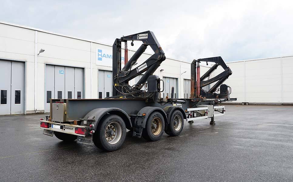 Hammar 160 HS, Sideloader, 33 tonnes SWL (20'-40') - Félpótkocsi cserefelépítményes: 2 kép. Hammar 160 HS, Sideloader, 33 tonnes SWL (20'-40') - Félpótkocsi cserefelépítményes: 2 kép.
