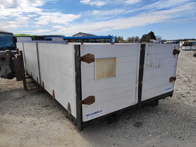 Cargo PLATFORM / PLATVORM 6700MM / FROM VOLVO FM TRUCK - Alkatrész - Teherautó: 4 kép. Cargo PLATFORM / PLATVORM 6700MM / FROM VOLVO FM TRUCK - Alkatrész - Teherautó: 4 kép.