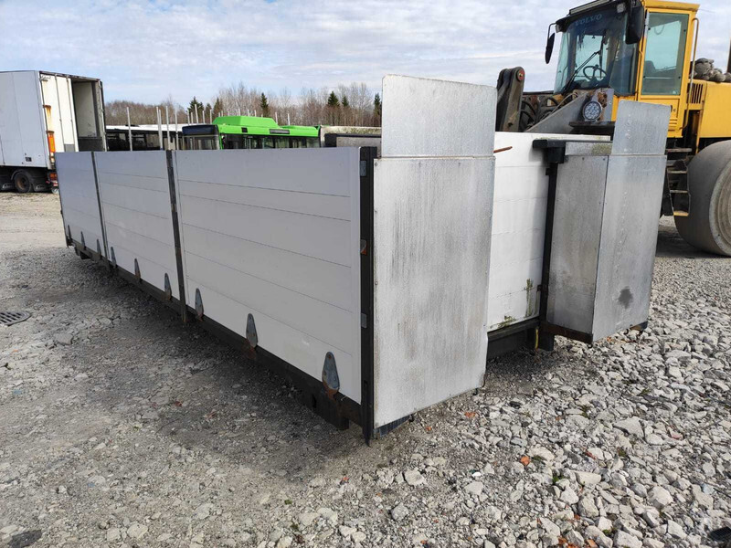 Cargo PLATFORM / PLATVORM 6700MM / FROM VOLVO FM TRUCK - Alkatrész - Teherautó: 1 kép. Cargo PLATFORM / PLATVORM 6700MM / FROM VOLVO FM TRUCK - Alkatrész - Teherautó: 1 kép.