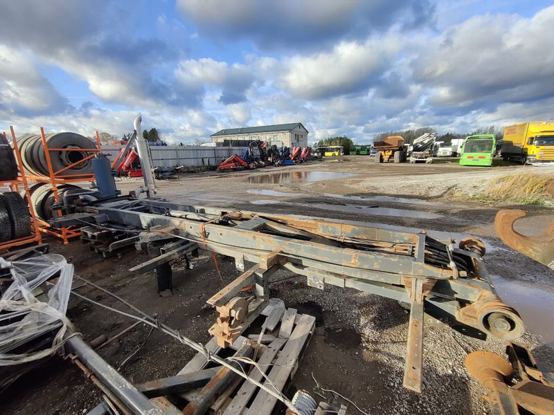 Hooklift/cablelift - Alkatrész - Teherautó: 4 kép. Hooklift/cablelift - Alkatrész - Teherautó: 4 kép.