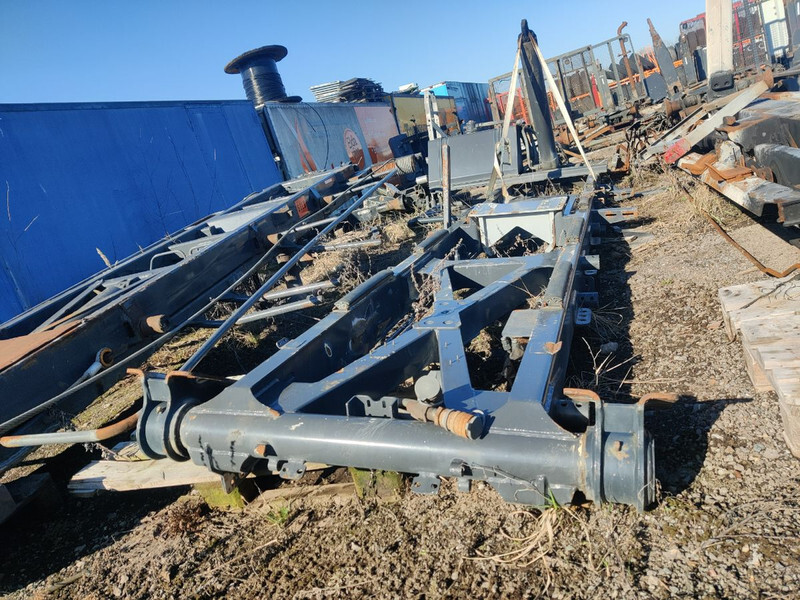 Meiller TYP S421 TIPPER BODY FRAME - Alkatrész - Teherautó: 5 kép. Meiller TYP S421 TIPPER BODY FRAME - Alkatrész - Teherautó: 5 kép.