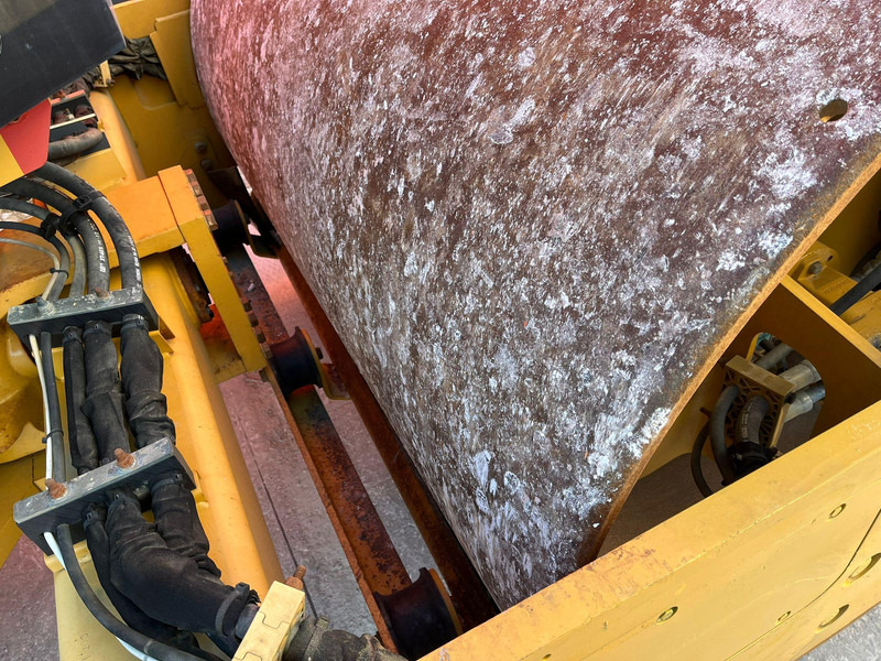 Henger Caterpillar CS 56 PRICE WITHOUT Trimble 3D ! / AC: 13 kép.