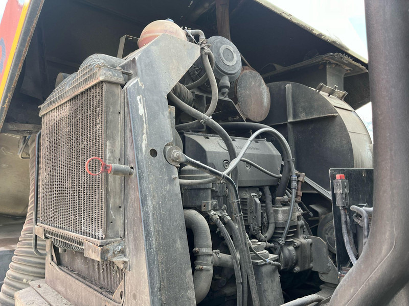 Utcaseprő gép DAF LF 55.180 4x2 Schmidt SK 600 Dual LP: 14 kép.