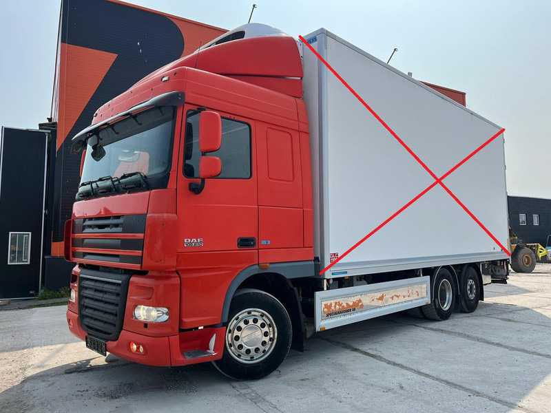 DAF XF 105.510 6x2 T-1200R / BOX L=7423 mm - Alvaz teherautó: 2 kép. DAF XF 105.510 6x2 T-1200R / BOX L=7423 mm - Alvaz teherautó: 2 kép.