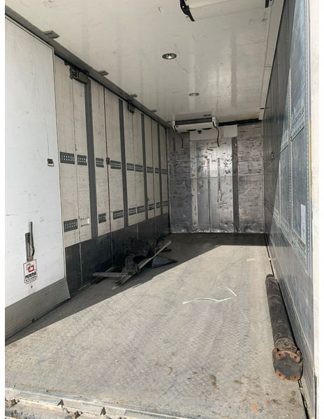 Ekeri COOLER BOX FOR MERCEDES TRUCK 7100mm / SUPRA 850 NORDIC - Hűtős felépítmény: 5 kép. Ekeri COOLER BOX FOR MERCEDES TRUCK 7100mm / SUPRA 850 NORDIC - Hűtős felépítmény: 5 kép.