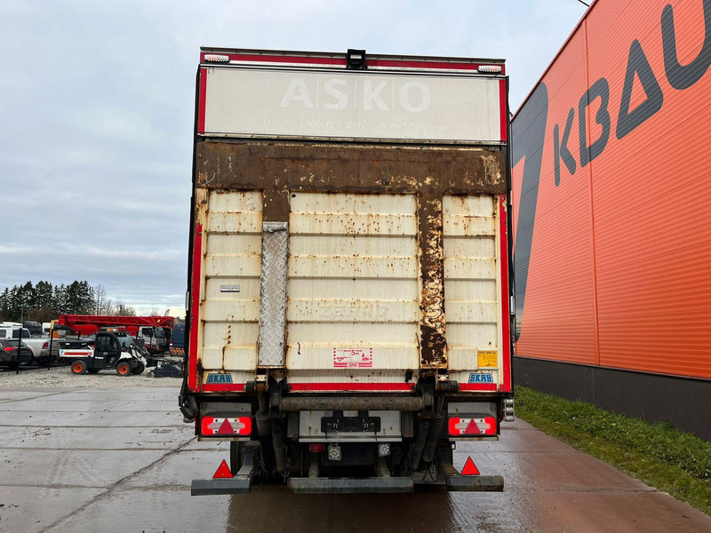 HFR SK20 THERMOKING CT15 / BOX L=13450 mm - Félpótkocsi hűtős: 4 kép. HFR SK20 THERMOKING CT15 / BOX L=13450 mm - Félpótkocsi hűtős: 4 kép.