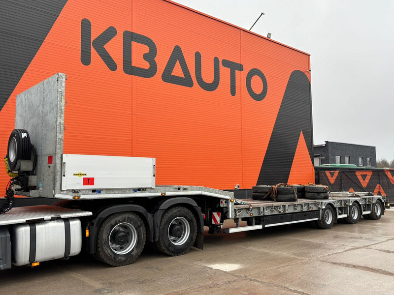 Humbaur HTS30 SCHRAG SAF AXLES / REAR AXLE STEERING - Félpótkocsi mélybölcsős: 1 kép. Humbaur HTS30 SCHRAG SAF AXLES / REAR AXLE STEERING - Félpótkocsi mélybölcsős: 1 kép.