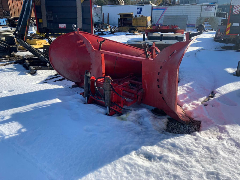 Hydraulic ARROW SNOW PLOW / LUMESAHK - Hóeltakarító gép: 4 kép. Hydraulic ARROW SNOW PLOW / LUMESAHK - Hóeltakarító gép: 4 kép.