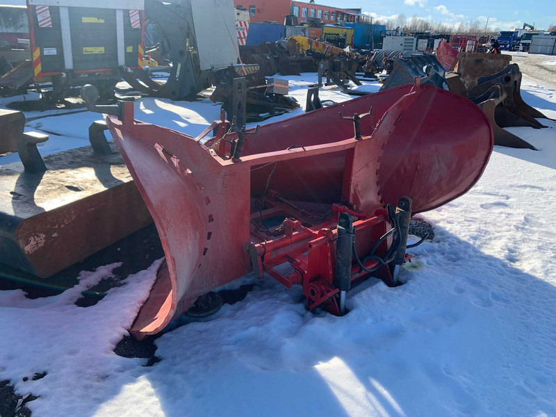 Hydraulic ARROW SNOW PLOW / LUMESAHK - Hóeltakarító gép: 5 kép. Hydraulic ARROW SNOW PLOW / LUMESAHK - Hóeltakarító gép: 5 kép.