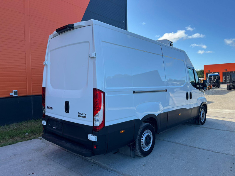 Iveco Daily 35S14N XARIOS 350 / BOX L=3387 mm - Hűtős kisteherautó: 5 kép. Iveco Daily 35S14N XARIOS 350 / BOX L=3387 mm - Hűtős kisteherautó: 5 kép.