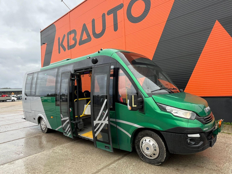 Iveco First Low-Entry 4x2 22 SEATS / AC / WEBASTO - Minibusz, Kisbusz: 1 kép. Iveco First Low-Entry 4x2 22 SEATS / AC / WEBASTO - Minibusz, Kisbusz: 1 kép.